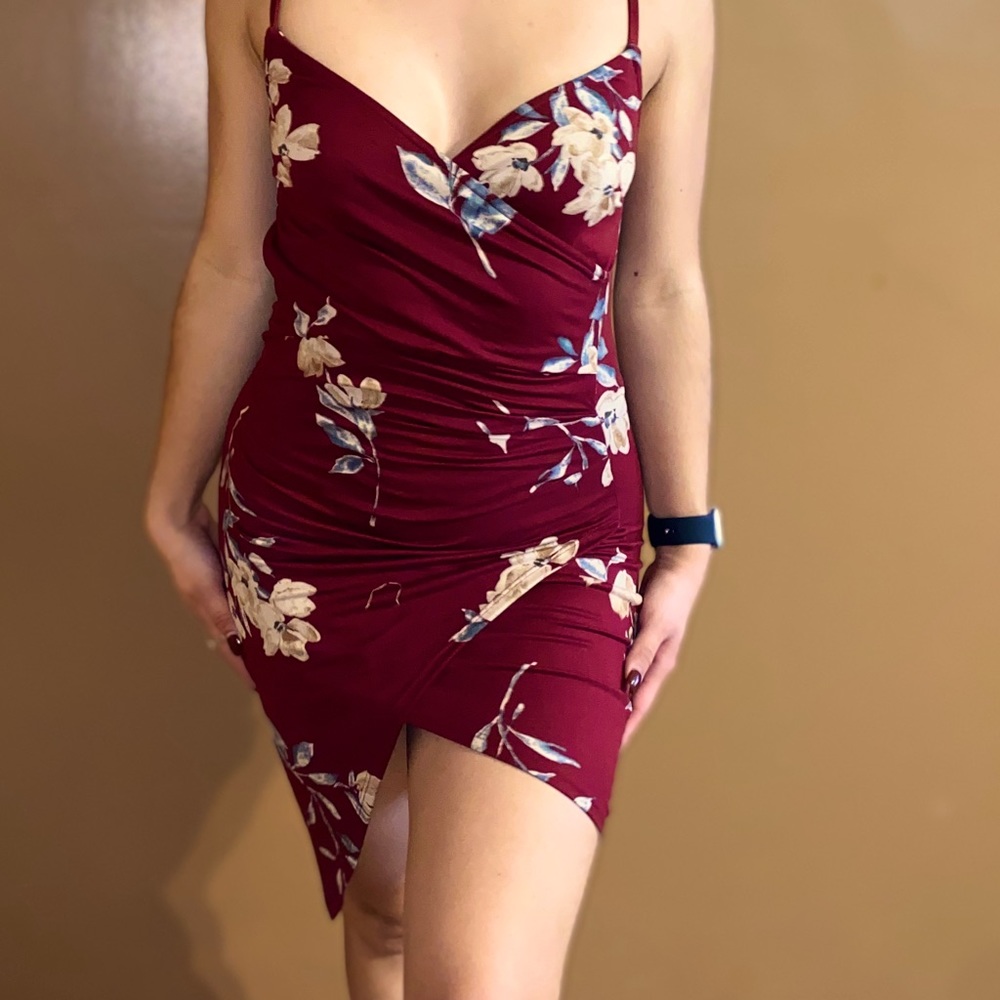 Red cocktail dress 🌹